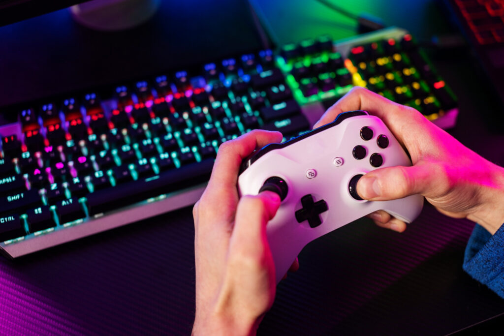 GamersBase Plus c 2 играми бесплатно от Дом.ру